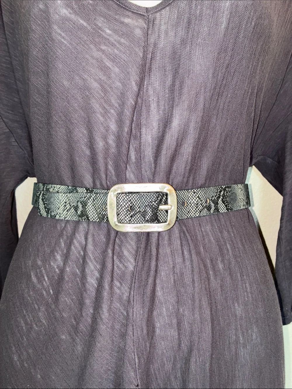 Streets Ahead belt, women's L, black and grey snake print, silver buckle. Euc